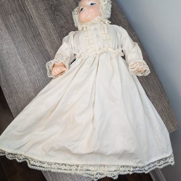 Vintage Mid-Century Soft Body Baby Doll Hand Painted Unique Lace Collectible - Picture 4 of 9